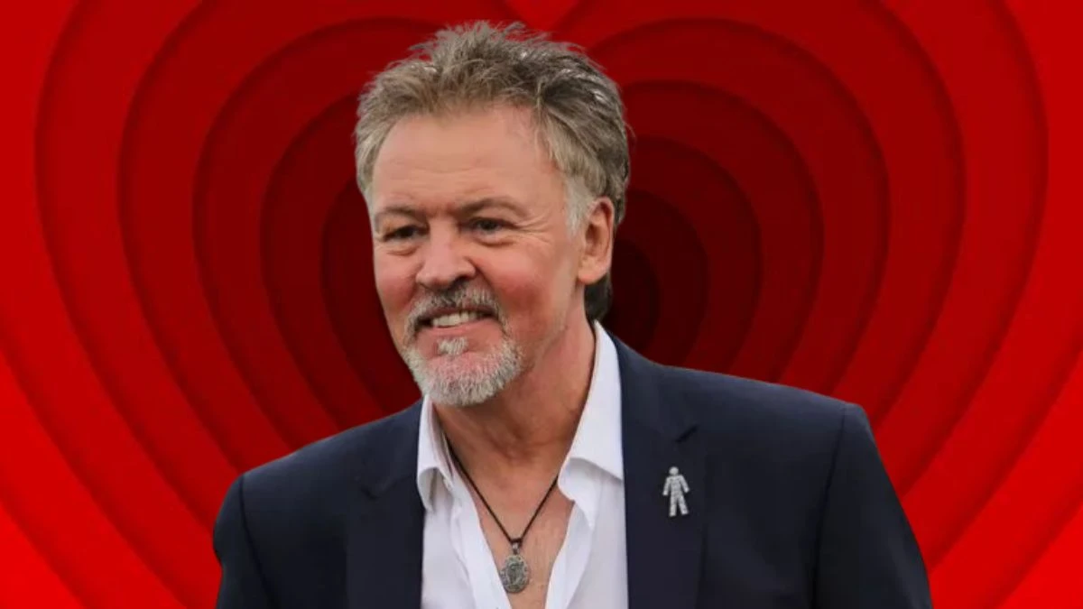 Is Paul Young Engaged? Who is Paul Young Engaged? Who is Lorna Young?