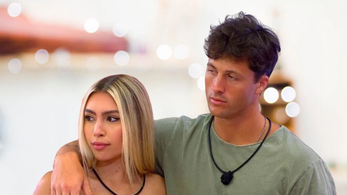 What happened between Rob and Andrea on Love Island USA?