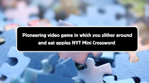 Pioneering video game in which you slither around and eat apples NYT